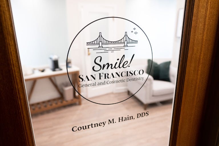 The door to Smile San Francisco